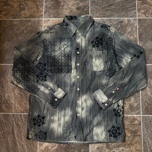 Point Zero Long Sleeve Button Down Shirt Size M Black and Gray Floral Pattern
